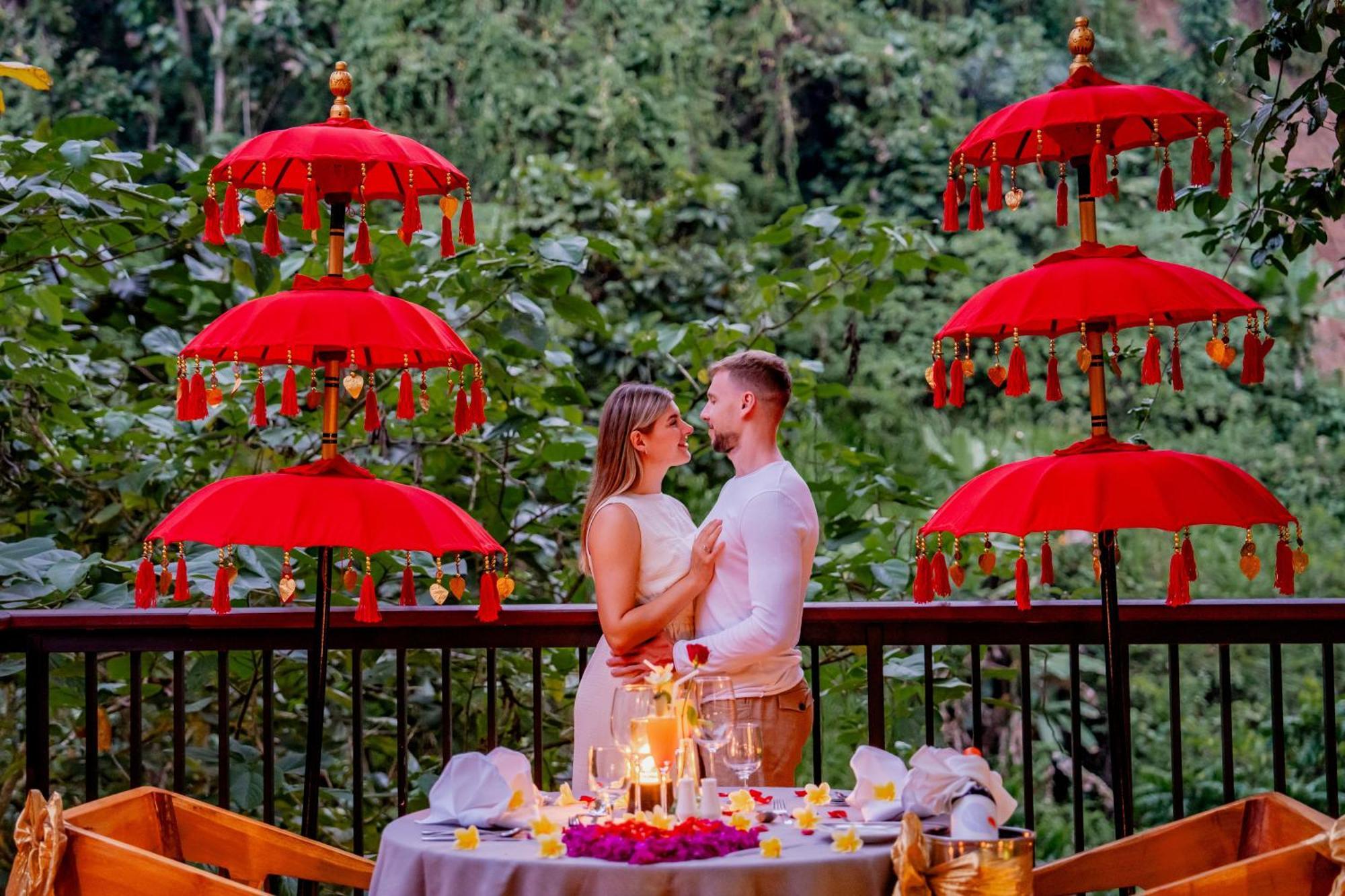 The Lokha Ubud Resort, Villas & Spa Exterior photo