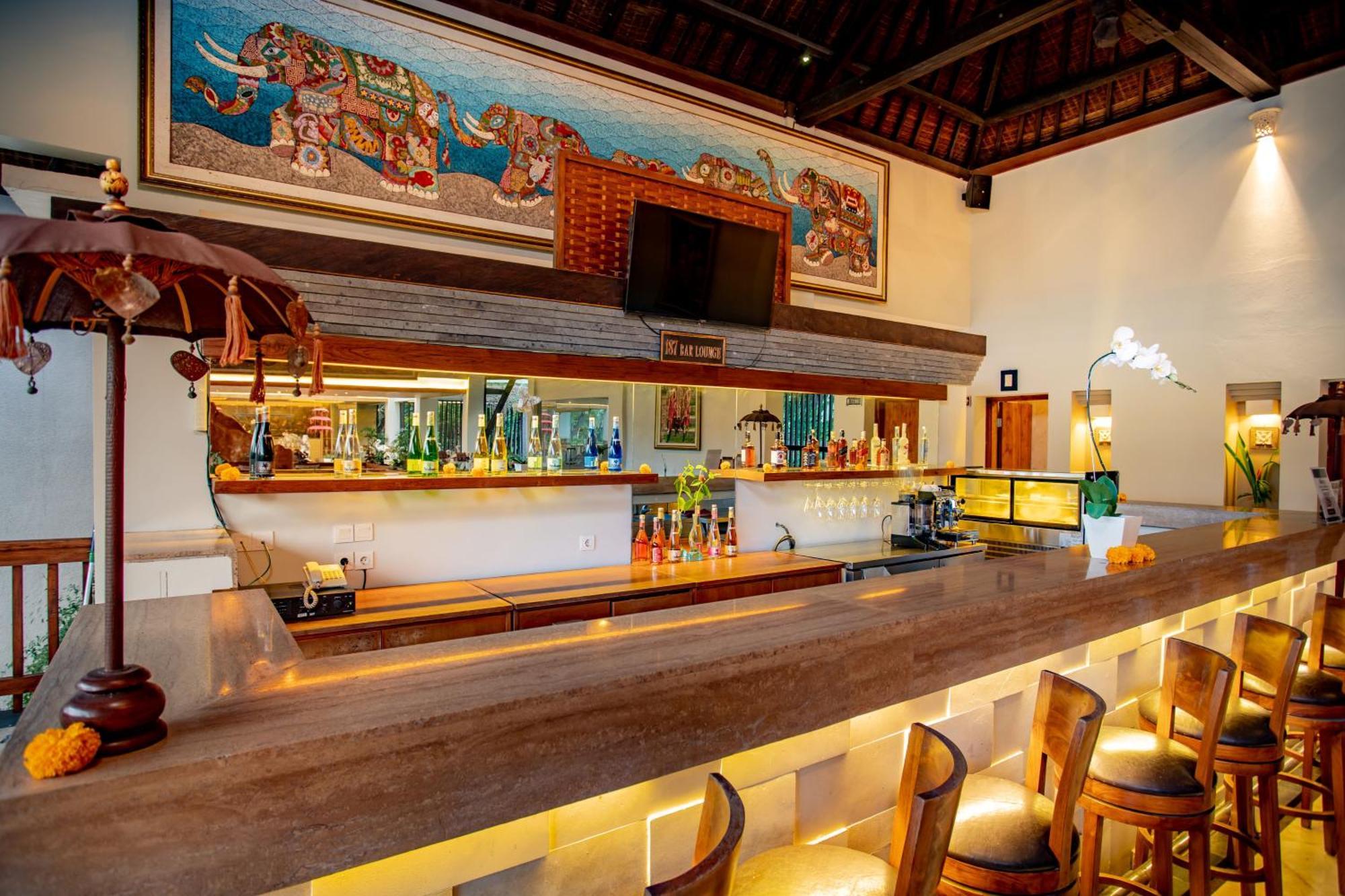 The Lokha Ubud Resort, Villas & Spa Exterior photo