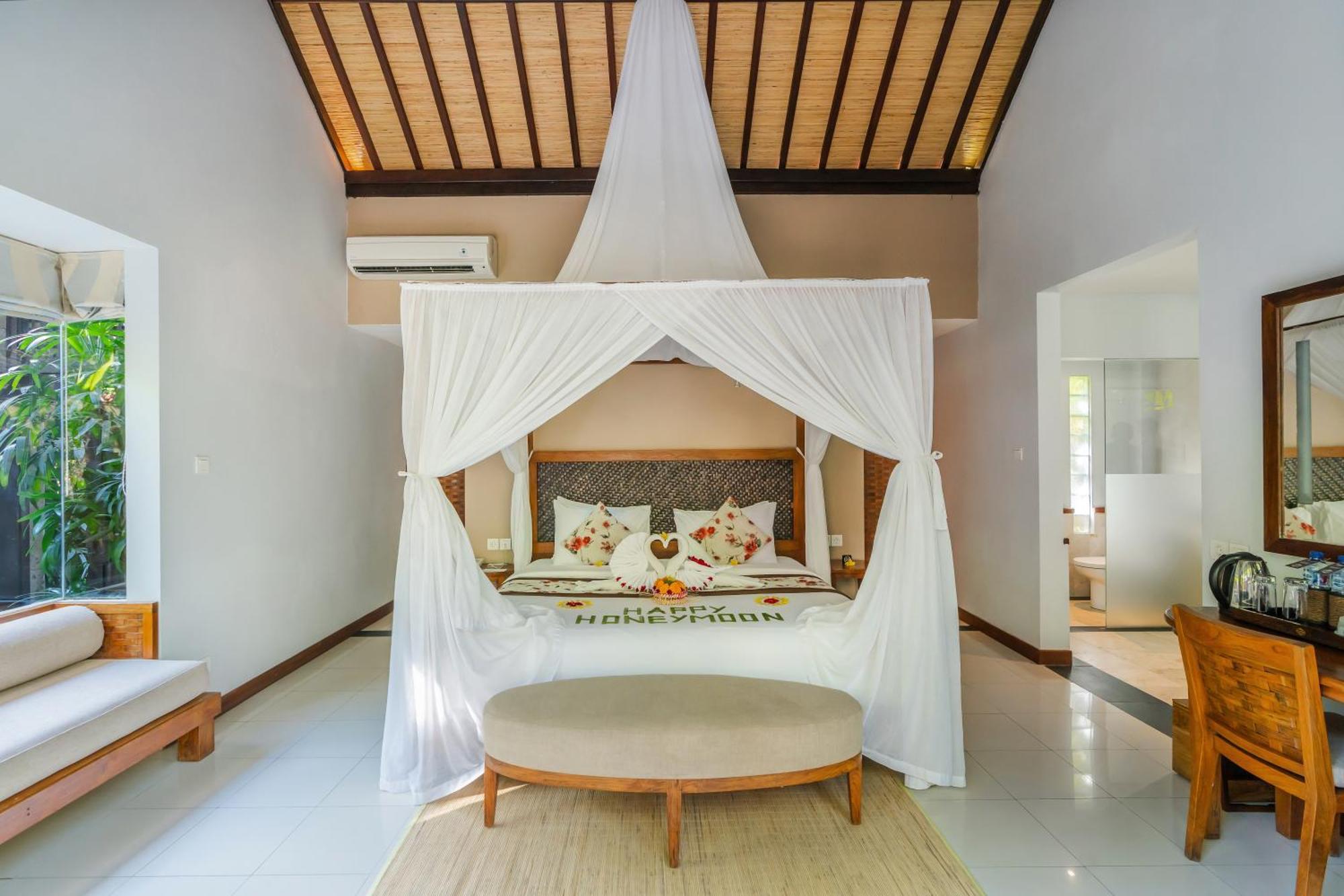 The Lokha Ubud Resort, Villas & Spa Exterior photo