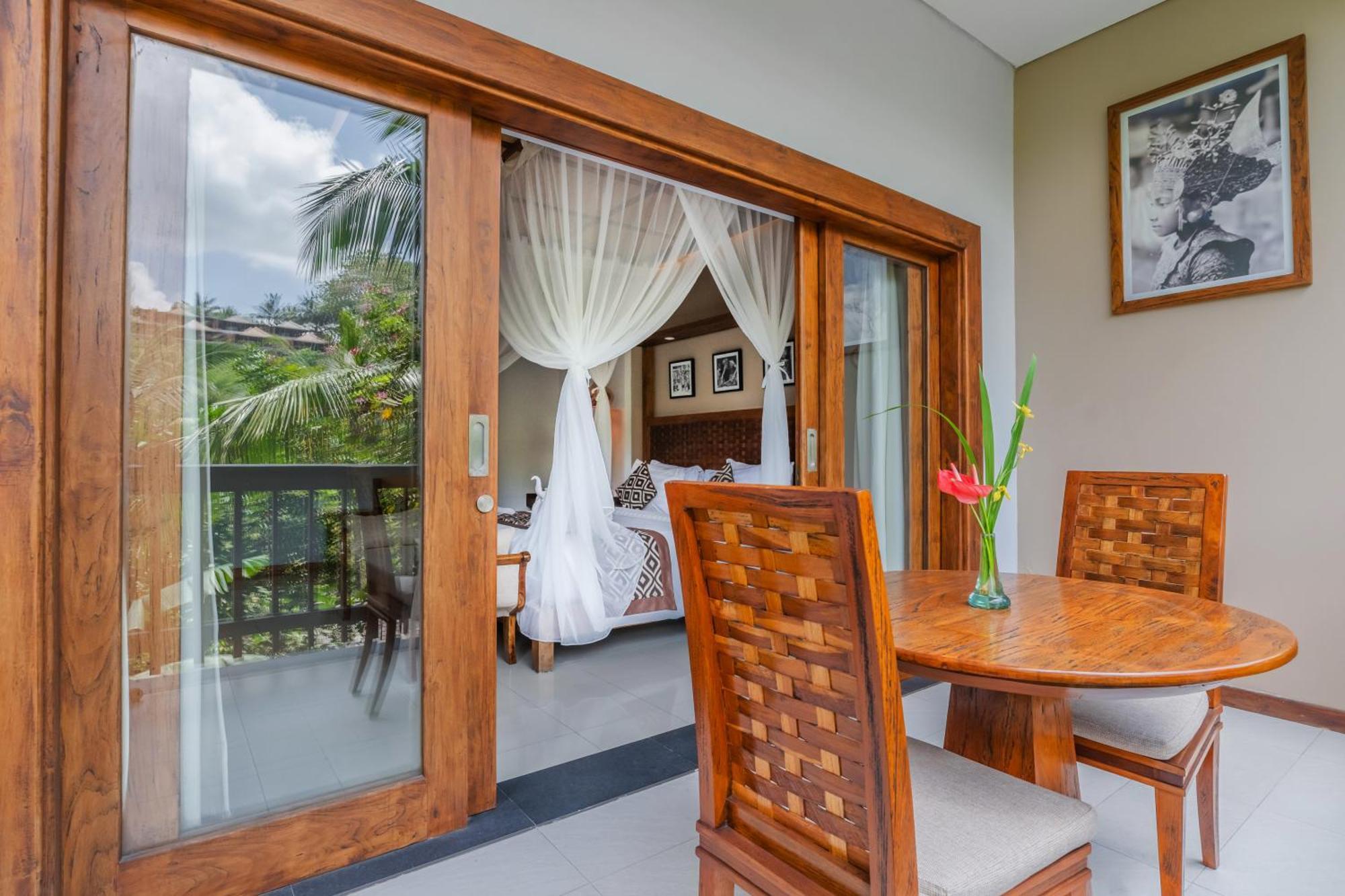 The Lokha Ubud Resort, Villas & Spa Exterior photo